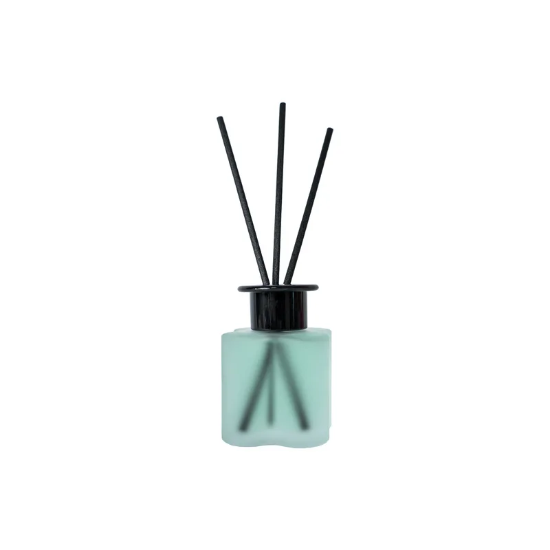 Flameless Liquid Aroma Diffuser — Long-lasting fragrance for 90–120 days. Freshens the air—the perfect choice for your home.